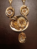 Antique 14 carat gold enamel necklace with 19.23 grams