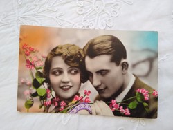 Antique French hand-colored photo / postcard, romantic couple in love, circa 1930