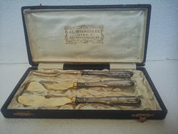 Bécs ezüst kínáló készlet doboz br 130,gr