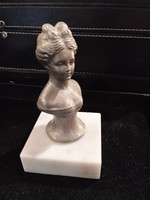 Bust of Princess Sissi, made of metal, 11 cm high.