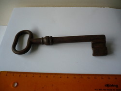 Antik kulcs, pincekulcs 1.