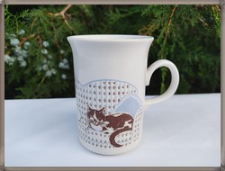 Charming cat / kitten / scene pattern, 2.5 dl churchill, English faience mug.