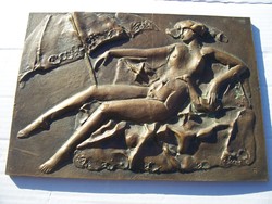 Akt napernyővel és libával - szocreál bronz relief NezElo_D felhasználónak