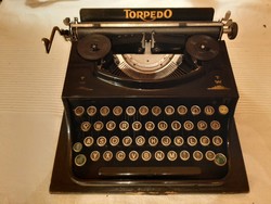 Torpedo bag typewriter