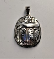Ezüst medál egyiptomi, szkarabeusz, kígyó, madár, hieroglifák