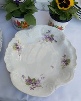 Gyönyörű  ibolyás  virágos porcelán  kínáló tál sültes, asztalközép Gyűjtői darab anyagában mintás