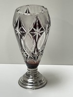 Ezüst talpas bordó-fehér kristály váza