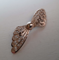 Beautiful condition openwork pattern bow-shaped brooch badge