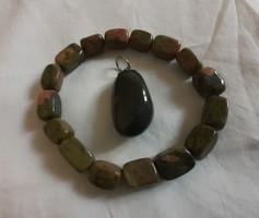 Unakit bracelet with gift pendant