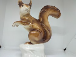 Nagyméretű Royal Dux porcelán mókus figura