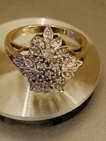 9 karátos Női arany gyűrű gyémántokkal