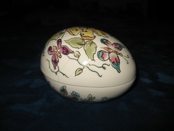 Zsolnay porcelán tojás  11 x 8 cm , ritkán előforduló dekor