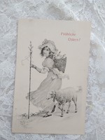 Antik  húsvéti képeslap kislány elegáns ruhában, bárány