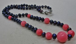 Beautiful coral and genuine black pearl necklace