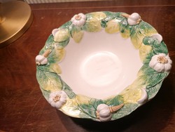 Beautiful Italian bowl, garlic plastic, high gloss, very nice condition.