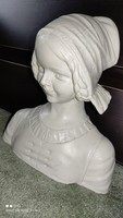 Szecessziós női büszt nő szobor kőből talán műkő