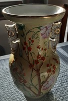 Különleges dombormintás váza
