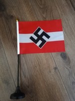 Horogkeresztes náci asztali zászlócska.