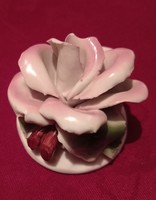 Porcelán rózsa