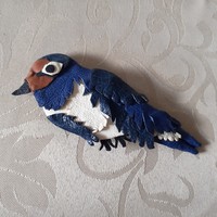 Genuine leather bird badge with brooch