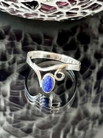 Kecses, ezüst gyűrű lápisz lazuli kővel