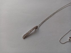 For sale 375 9 carat white gold necklace with pendant