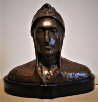 Bronze bust depicting Dante