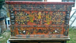 Painted matyó (tulip) (wedding) chest 1901 kelengyel chest - old folk peasant renovated