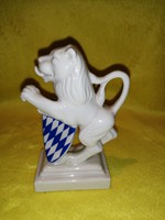 Nymphenburg porcelán oroszlán