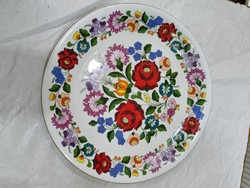 Porcelain wall bowl in Kalocsa
