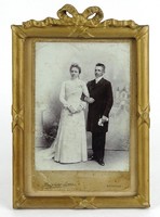 1H474 antique belgrade soma wedding photography bow in gilded frame