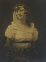 1H790 Antik keretezett női portré fotográfia 37 x 29 cm 1924 FÜSTI MOLNÁR ILONA