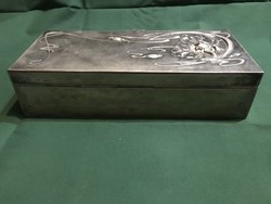 Beautiful silver-plated Art Nouveau - art nouveau box