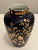 Royal Portellan Bavaria KPM kék, aranyozott, virágos porcelán váza (20cm)