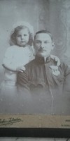Antik Katona fotó ,Katona és kislánya Munkács és Beregszász