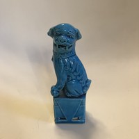 Kék színű Foo kutya,  kicsi mázlepattanással