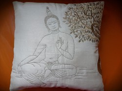 Buddha pattern embroidered pillowcase