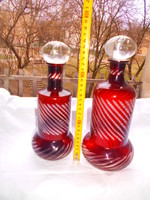 2 db különlegesformájú csiszolt  üveg palack-az ár a 2 db-ra együtt vonatkozik