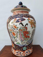 Kézzel festett 50 cm magas kínai porcelán fedeles urnaváza