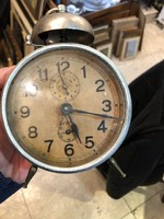 Alarm clock, 15 cm in size, from the 40s, functional.