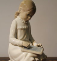 L.Ladro porcelain figure