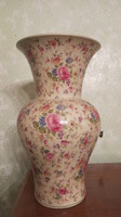 Thomas ivory vase