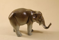 Porcelán elefánt 699