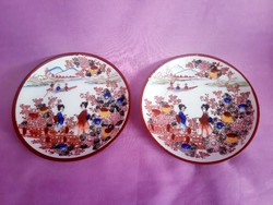 Japanese porcelain plate, geisha pattern (2 pieces)