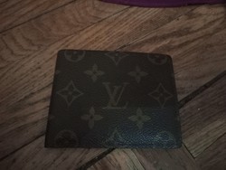 Louis Vuitton lapos bőr pénztárca
