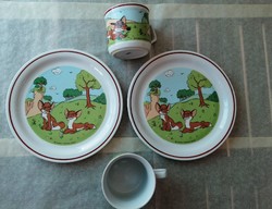 Zsolnay set with vuk pattern, four pieces