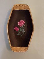 Nagyon szép fekete alapon rózsás 24 kr. arannyal díszített kínáló