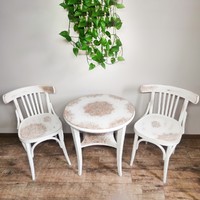Vintage asztal, Thonet székekkel (szettben)