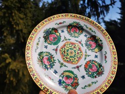 Famille rose golden brocade patterned chinese bowl
