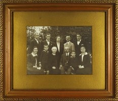 1H699 Antik keretezett családi fotográfia 34 x 39 cm